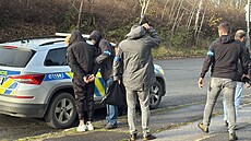 Pratí policisté vyetují loupe v Koíích. (9. prosince 2025) 