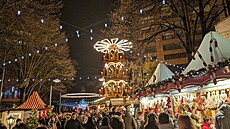 Berlínské váno�ní trhy nabízejí klasické stánky s ob�erstvením, ale také r�zné...