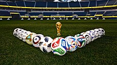 Ikony svtového fotbalu v jednom pehledu. Míe, které psaly djiny.