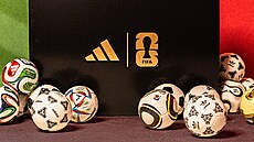 Ikony sv�tového fotbalu v jednom p�ehledu. Mí�e, které psaly d�jiny.