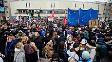 V n�meckém hlavním m�st� protestovali studenti proti zavedení povinné vojenské...