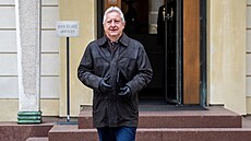 Generálporu�ík ve výslu�b� Jaromír Z�na ministr v budoucí vlád�. Hnutí SPD ho...