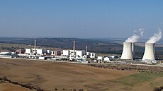 Nejstar�í �eská jaderná elektrárna � Dukovany na ji�ní Morav�. Tvo�í ji �ty�i...