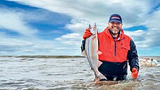 Na Alja�ce poznal, co je to tvrdá práce. Za mozoly na rukou a ob�í únavou se...