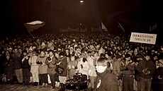 Demonstrace na Velkém nám�stí v Hradci Králové.