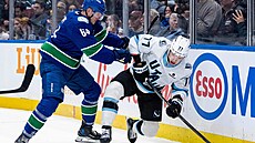 David Kämpf (64) z Vancouveru v kontaktu s JJ Peterkou z Utahu.