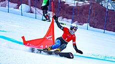 Zuzana Madrová na trati paralelního obího slalomu v ínském Mylinu.