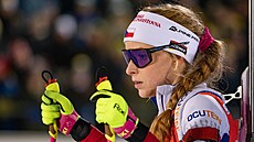 Markéta Davidová na startu sprintu v Östersundu.