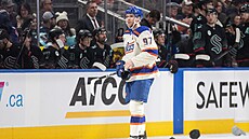 Connor McDavid zazá�il proti Seattlu hatrrickem.