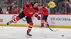 Brenden Dillon na rozbruslení p�ed 1000. zápasem v NHL.