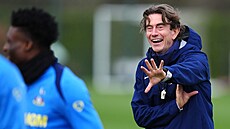 Thomas Frank, kou fotbalist Tottenhamu, byl na tréninku ped zápasem proti...