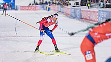 Michal Kr�má� v cíli stíhacího závodu v v Östersundu.