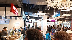 Obchodní d�m Máj