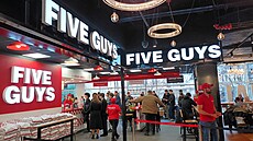 Obchodní d�m Máj