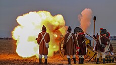 Bitvu u Slavkova z roku 1805 ka�doro�n� p�ipomíná rekonstrukce nad�enc� v...