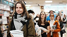 V knihkupectví Luxor na Václavském nám�stí se konala autogramiáda spisovatele a...