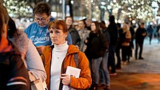 V knihkupectví Luxor na Václavském nám�stí se konala autogramiáda spisovatele a...