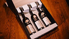 Je�í�ek v láhvi ud�lá radost jemu i jí, radí vina�ská rodina Foltýn�