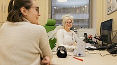 Ve Fakultní nemocnici Brno m�li na Mikulá�e speciální odb�r v kostýmech. Dárci...