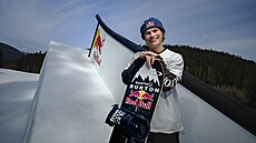 �eský snowboardista Jakub Hrone�