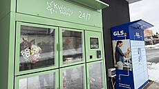 Automat na kv�tiny je v provozu 24 hodin denn�, den co den. Vhodnou kv�tinu lze...