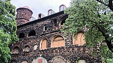 Hrad �kvárovník v Teplicích na Letné.