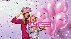 Olympijské plavkyn� Petra Chocová s dcerou  Lillinkou.