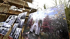 Kaple na Bohnickém ústavním hbitov ped revitalizací (9. prosince 2025).