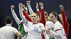 eská házenkáka Veronika Vávrová (39) oslavuje stelecký úspch proti Koreji.