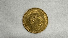Frank z roku 1854 s portrétem Napoleona III., nalezená zlatá mince v rakouském...