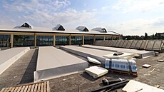 DEPO2015 má za sebou první etapu rekonstrukce. Objekt získal novou st�echu a...