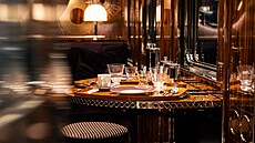 Kolekce art deco ikonické sklárny Moser se stane sou�ástí interiéru...