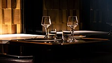 Kolekce art deco ikonické sklárny Moser se stane sou�ástí interiéru...