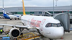 Letadlo Pegasus Airlines na letiti Václava Havla v Praze (28. ervence 2025)