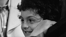 Záb�r z cyklu Bakalá�i (1976) pou�itý v po�adu 13. komnata Patrika Hezuckého...