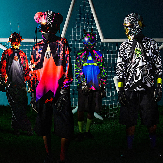 Nová kolekce Hollywood Keepers od zna�ky Nike vrací do hry výrazné barvy a styl...