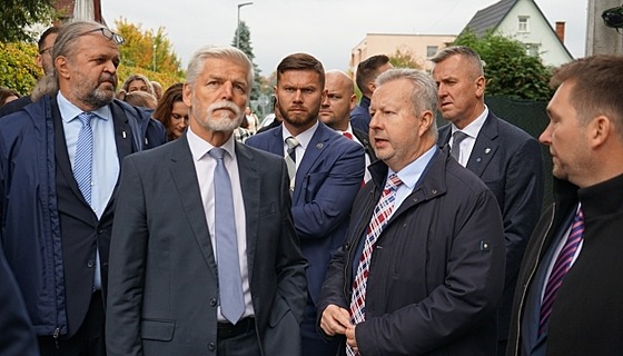 Sídli�t� �luknov si p�i leto�ní náv�t�v� prohlédl i prezident Petr Pavel.