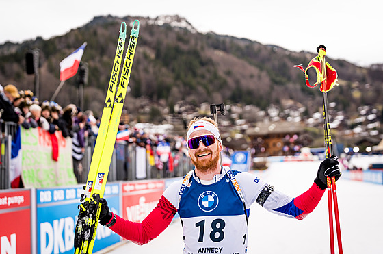 Vít�zslav Hornig v cíli sprintu v Le Grand Bornand
