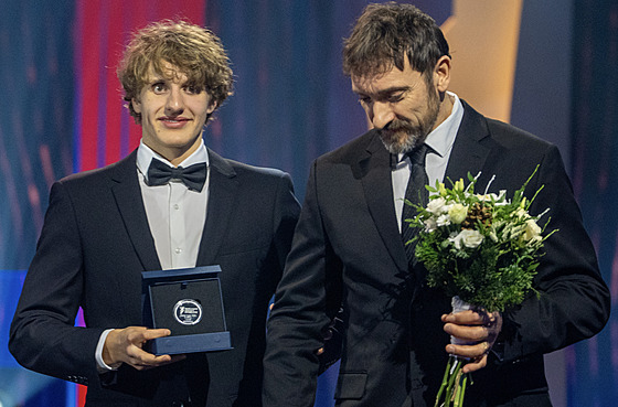 David Kratochvíl p�ebírá ocen�ní na vyhlá�ení Sportovce roku 2025.