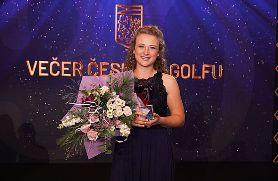 Královna �eského golfu za uplynulou sezonu Sára Kousková.