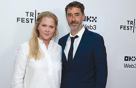 Amy Schumerová a Chris Fischer (�erven 2025)