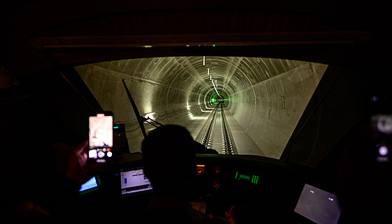 Pr�jezd Koralmským tunelem