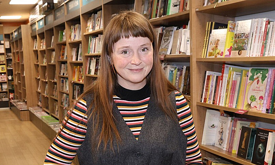 Marie Dole�alová na k�tu knihy Rodi�ovské historky (25. listopadu 2025)