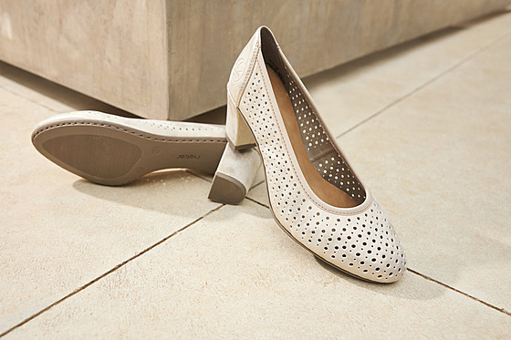 Dámská spole�enská obuv