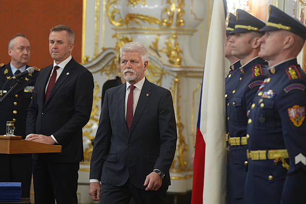 Prezident: notář, či diktátor? Před odborníky na ústavní právo stojí dva velké úkoly