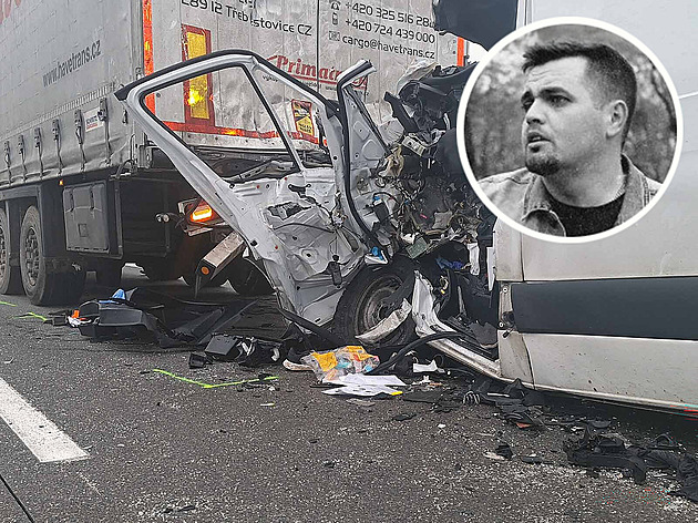 Zpvák Adam Urban tragicky zahynul pi autonehod  u Velkých Nmic  (9....