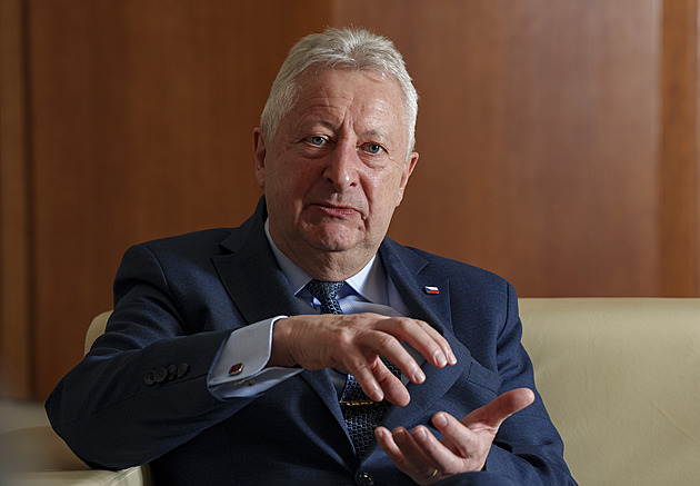 SPD neuvažuje o tom, že vymění ministra Zůnu, řekl šéf poslanců hnutí Fiala