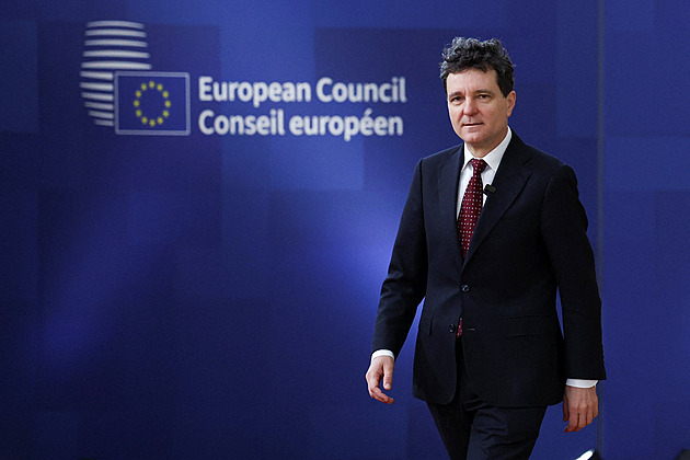 Půjčka Ukrajině prošla, 24 států ručí. Česko se boku Orbána a Fica odmítlo ručit