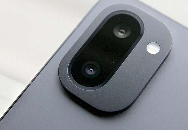 Byl by to skvělý mobil, nebýt jednoho velkého kompromisu. Test OnePlusu 15R