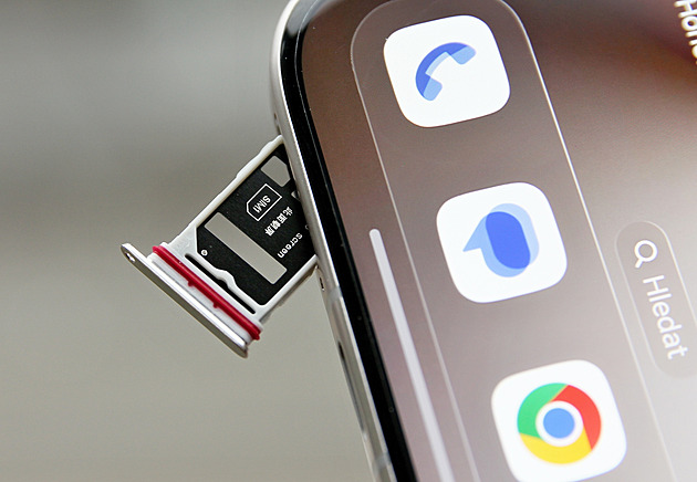 Vrací se mezi elitu fotomobilů. Foťák modelu Pro je všestranný a vyladěný